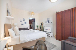Golf Views & Spacious Balcony & Al Hamra